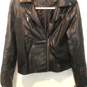 Faux jacket nice 👍runs smaller size